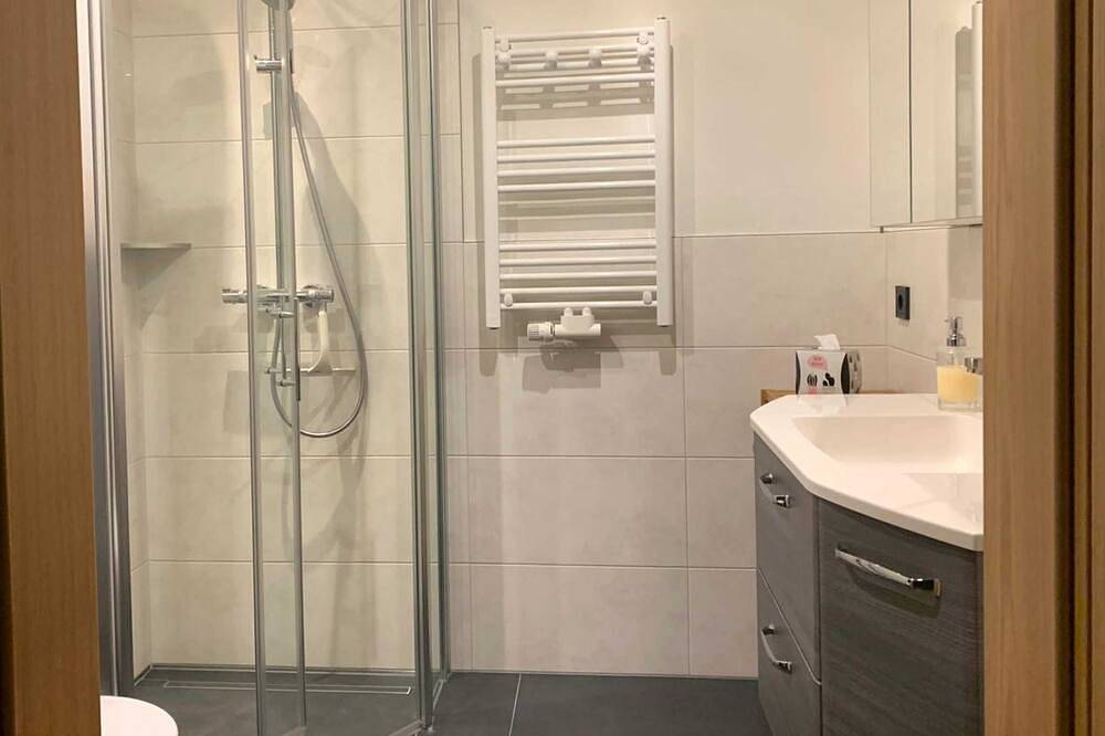 Ganze Wohnung, Ferienwohnung in Samtens - Ferienwohnung 1 in Samtens, Rügen