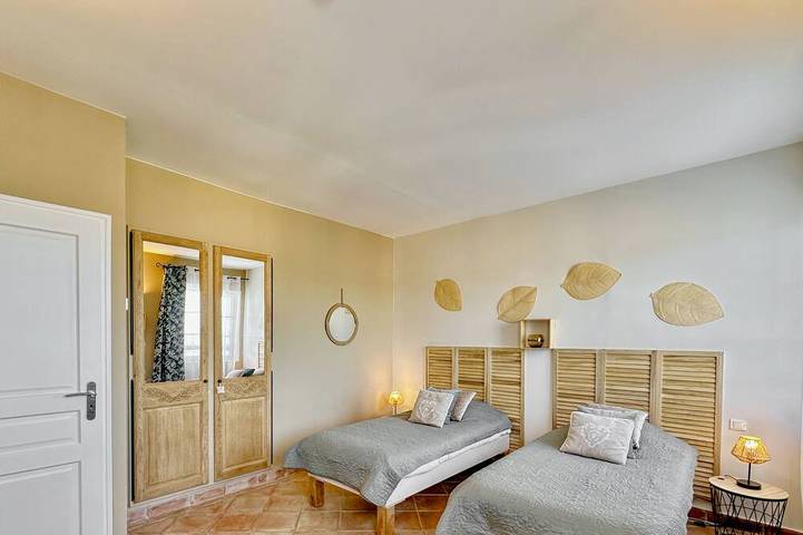 Chambre d’hôte pour 5 personnes, avec piscine et jardin à Le Bugue - 4