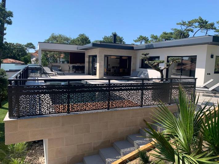 Villa pour 10 personnes, avec vue ainsi que piscine et jardin à Labenne