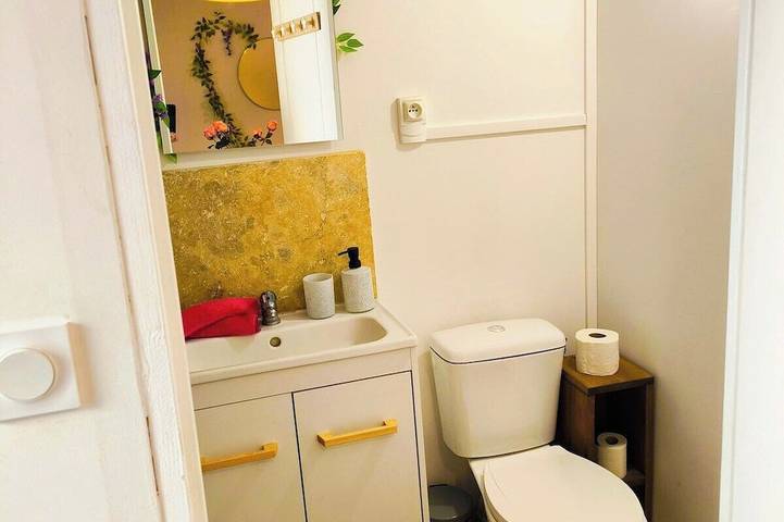 Gîte pour 2 personnes dans Office De Tourisme De Greoux Les Bains - 3