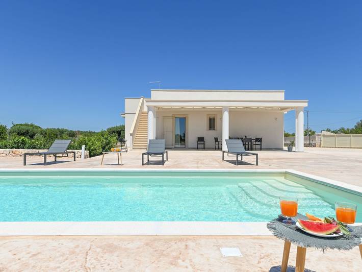 Location de vacances pour 8 personnes, avec jardin et piscine à San Vito dei Normanni - 2