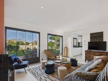 Location de vacances pour 8 personnes, avec terrasse et jardin à Saint-Clément-des-Baleines