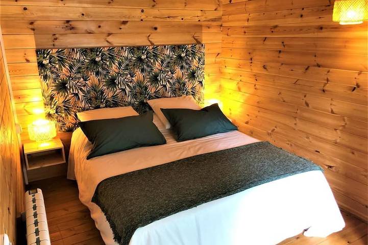 Location de vacances pour 4 personnes, avec jardin ainsi que terrasse et piscine à Quincampoix (homonymie) - 2