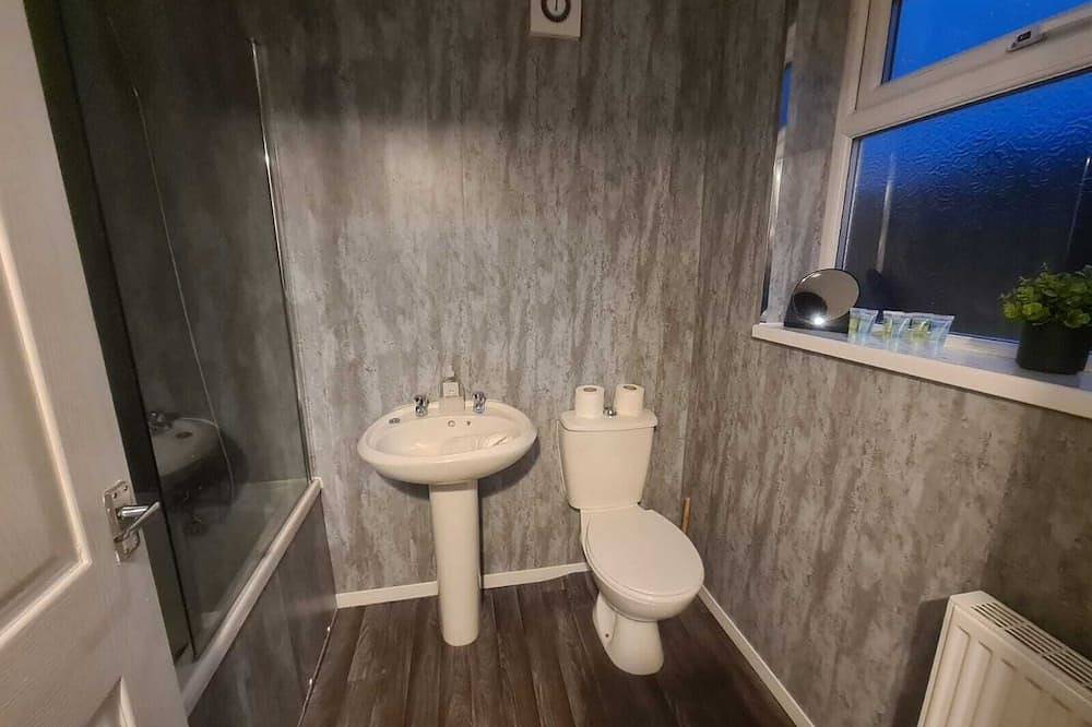 Entire apartment, Two bedroom close to city in Sunderland