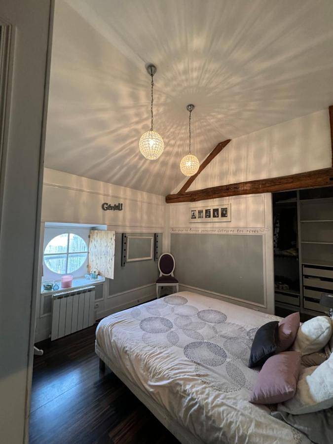 Gîte pour 6 personnes à Brains-sur-Gée