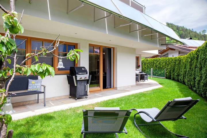 Ganze Wohnung, Ferienwohnung "Mosers am Sonnenhang" mit Bergblick, privater Terrasse und Wlan in Jenbach, Bezirk Schwaz