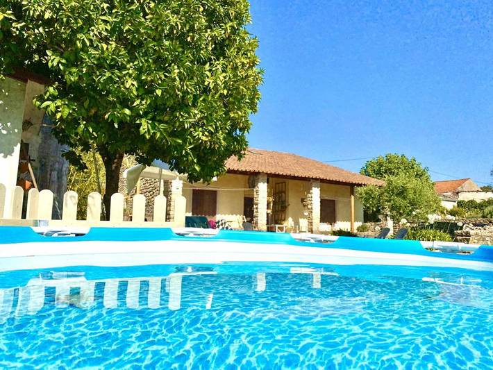B&b voor 3 personen, with uitzicht and tuin as well as zwembad and terras in Portugal