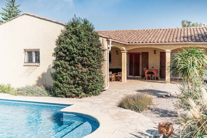 Gîte pour 6 personnes, avec Piscine à Argeliers