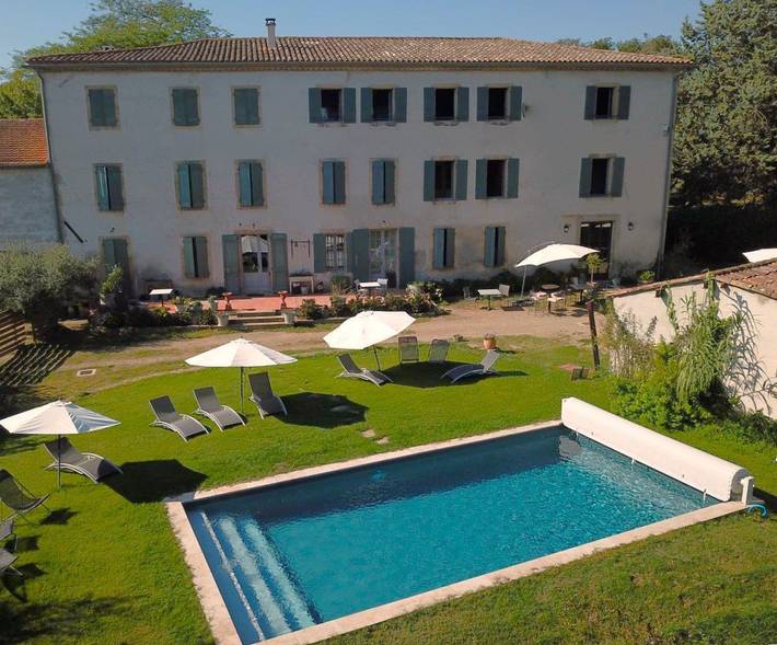 Gîte pour 6 personnes, avec piscine et jardin, animaux acceptés à Lauraguel