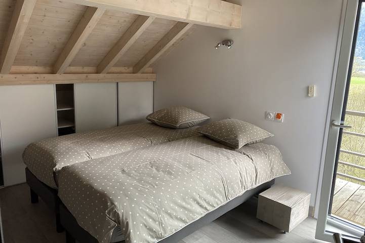 Location de vacances pour 4 personnes, avec balcon et jardin à Dingy-Saint-Clair - 4