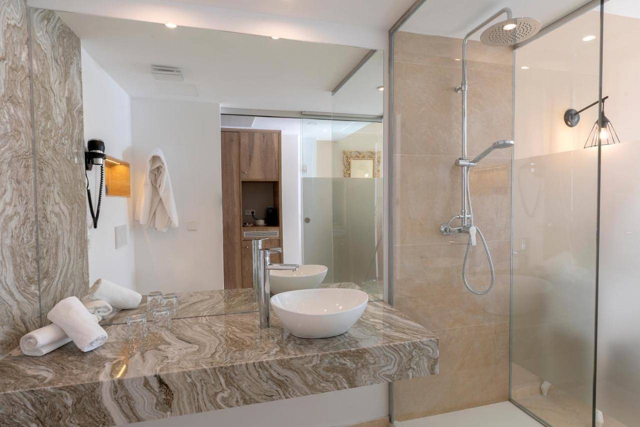 Roc Illetas in Illetes, Calvià