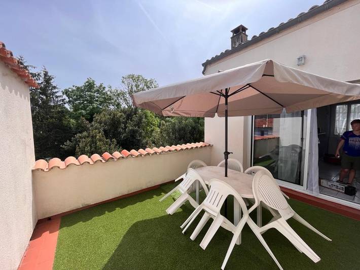 Gîte pour 6 personnes, avec terrasse, animaux acceptés à Antezant-la-Chapelle - 2