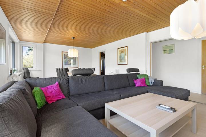 Holiday Home with Pool for 12 People in Løkken, Hjørring Kommune
