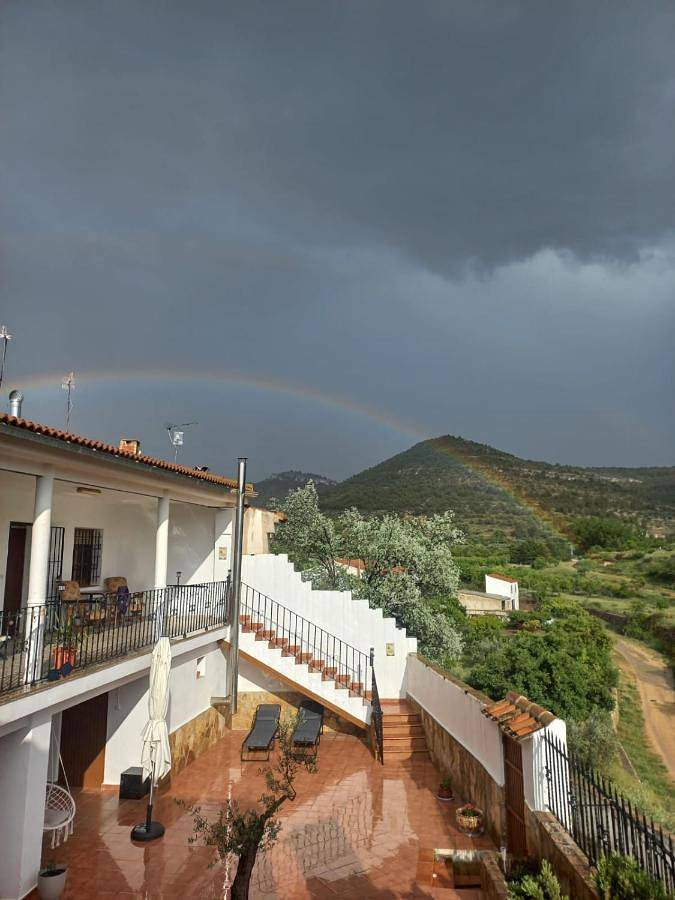 Casa rural para 10 personas, con Balcón y Terraza además de Jardín y Vistas en Jarafuel