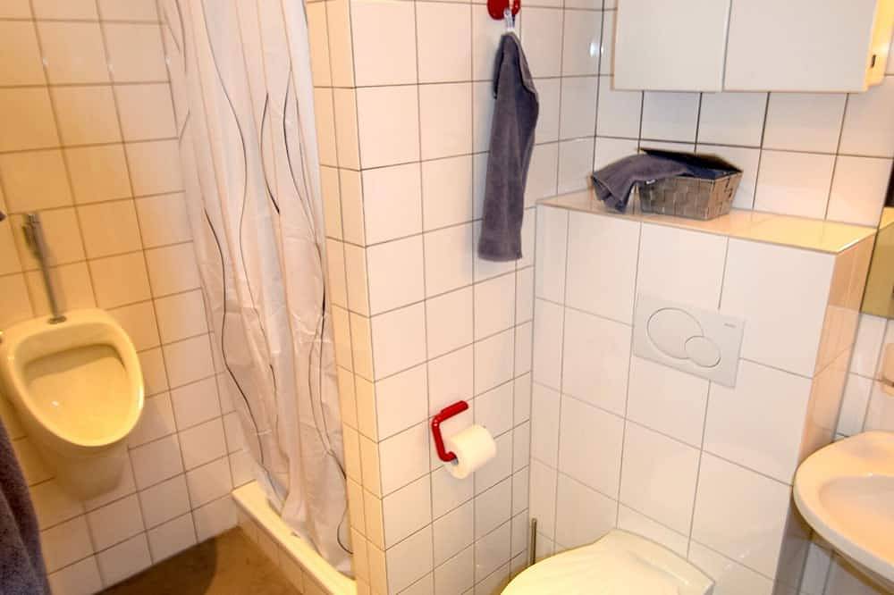 Ganze Wohnung, Modernes Ferienapartment nähe Düsseldorf in ruhiger Lage in Erkrath, Kreis Mettmann