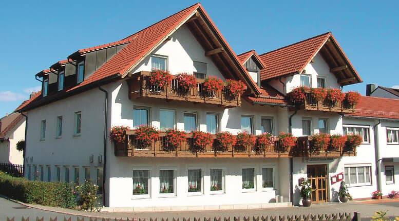Hotel für 2 Personen, mit Balkon