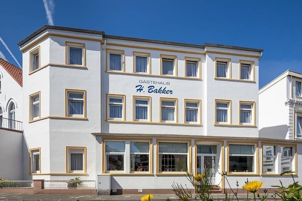 Double room shower/Wc, type A - Pension Gästehaus Bakker in Norderney
