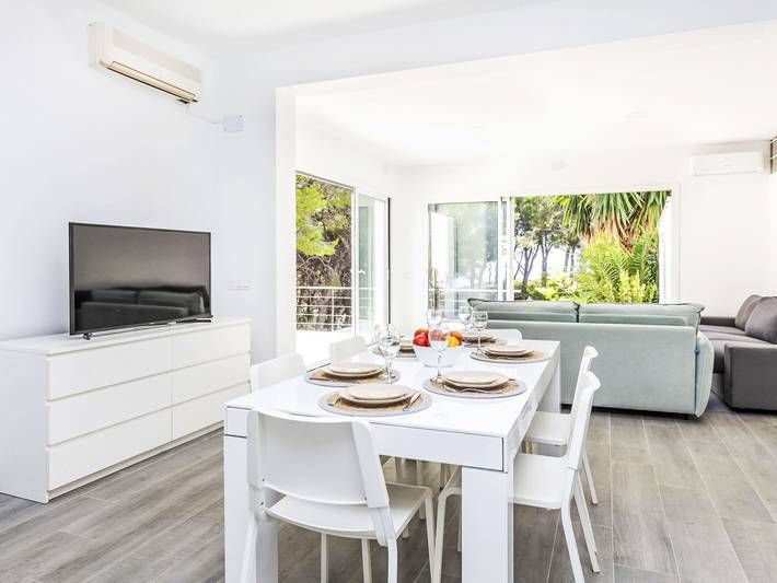 Location de vacances pour 9 personnes, avec jardin et terrasse à L'Ametlla de Mar - 4