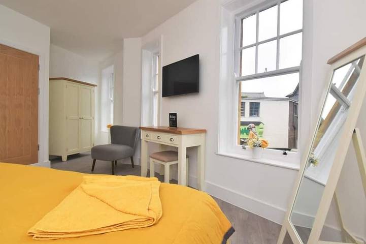 Ganze Wohnung, 2 Bed in Brixham in Brixham, Torbay