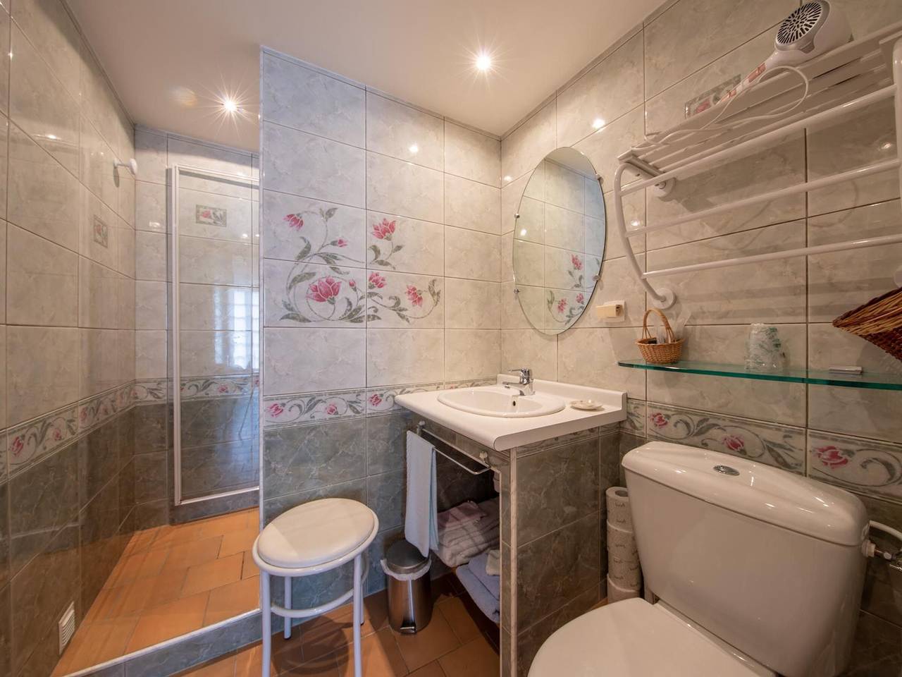 Charmantes Zimmer mit privater Terrasse und Wlan in Saint-Benoît-sur-Loire in Saint-Benoît-sur-Loire, Loire-Tal