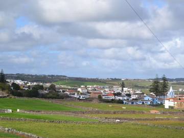 Vacation Rental for 6 Guests in Cabo da Praia, Terceira (Azores), Picture 4