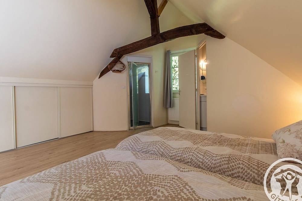 Charmante maison avec jardin clos près de la rivière Louet in Denée, Région d'Angers