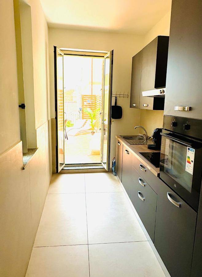 Gîte pour 6 personnes, avec vue et terrasse à Torre Faro - 3