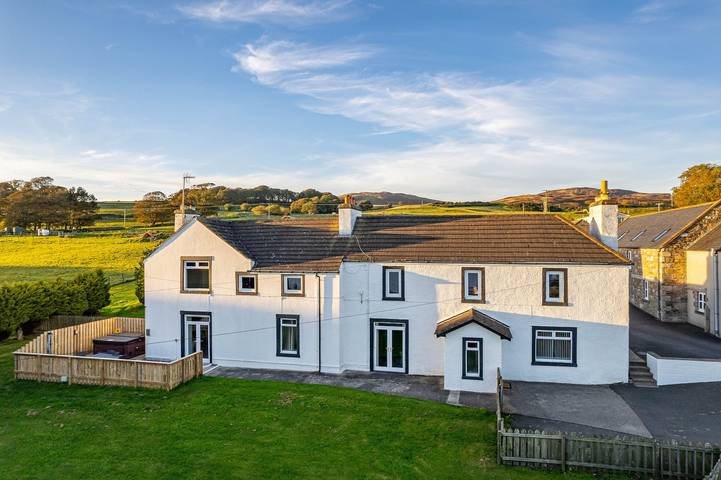 Cottage for 9 people, with garden in Scotland