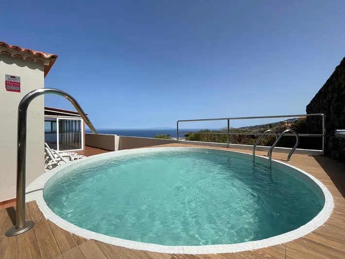 Casa de vacaciones para 6 personas, con terraza además de vistas y piscina - 1