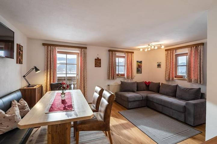 Bauernhof für 4 Personen, mit Garten und Pool
