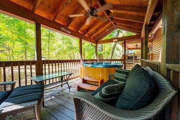 Log Cabin for 10 Guests in Broken Bow, Broken Bow Lake, Picture 4