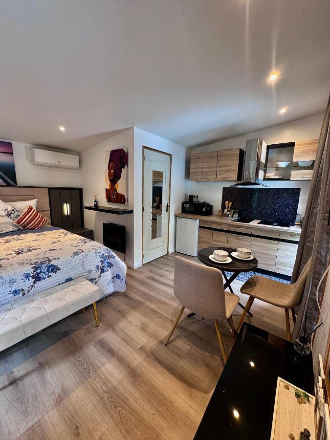 One-Bedroom Chalet in Meyzieu, Lyon et ses environs