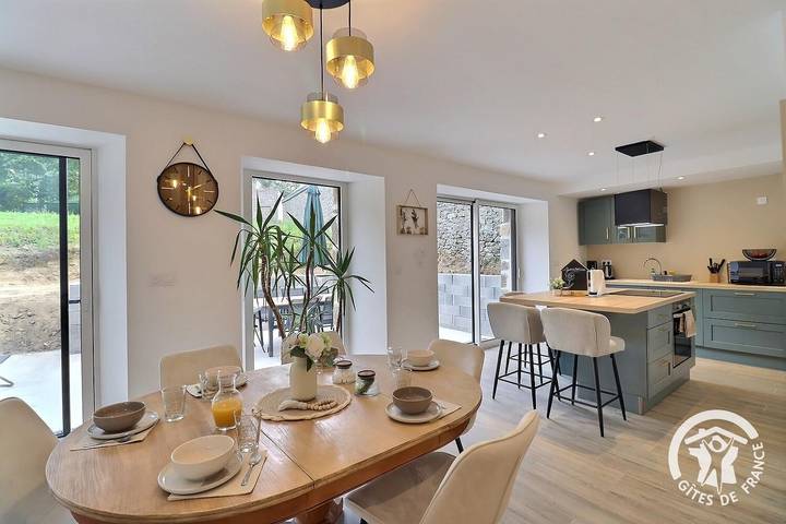 Gîte pour 6 personnes, avec terrasse et jardin dans Mesnil-Roc'h - 3