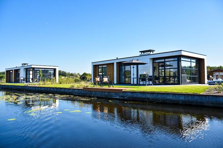 Vakantiehuis voor 6 personen, met uitzicht op het meer in Loosdrecht
