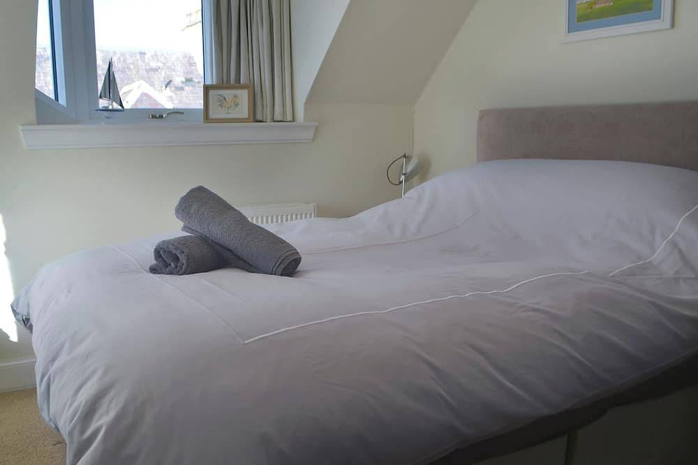 2 bedroom accommodation in Nairn in Nairn, Highlands