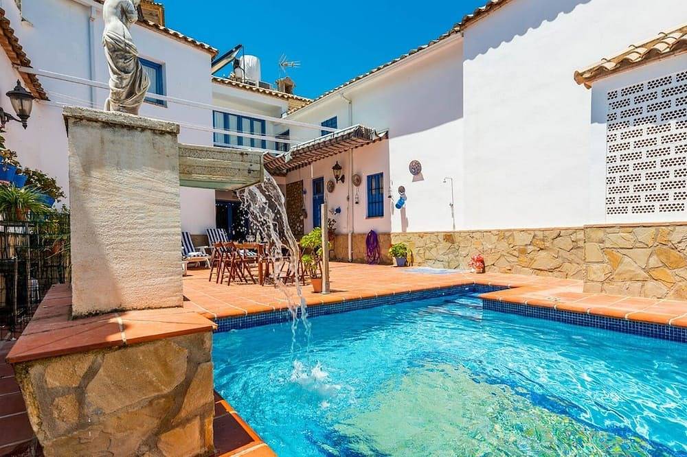 Casa vacanza a Subbética a partire da 418€ a notte