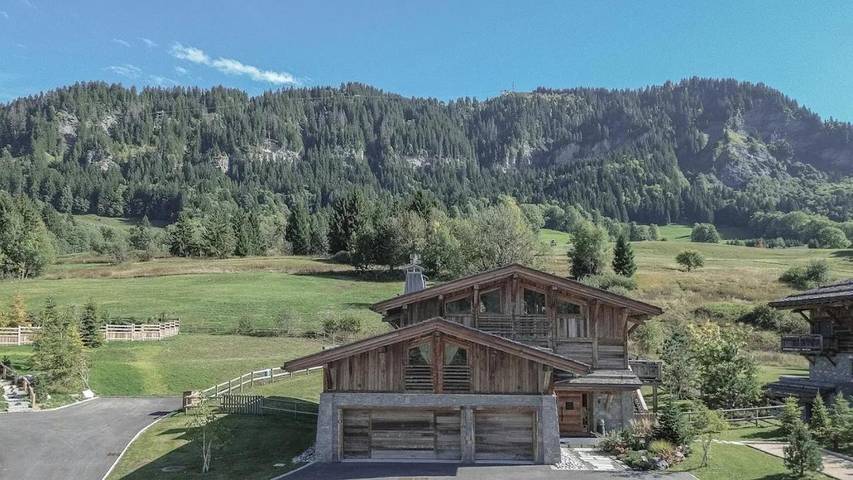Chambre d’hôte pour 2 personnes, avec Jacuzzi et Terrasse ainsi que Jardin et Vue à Cortina d'Ampezzo