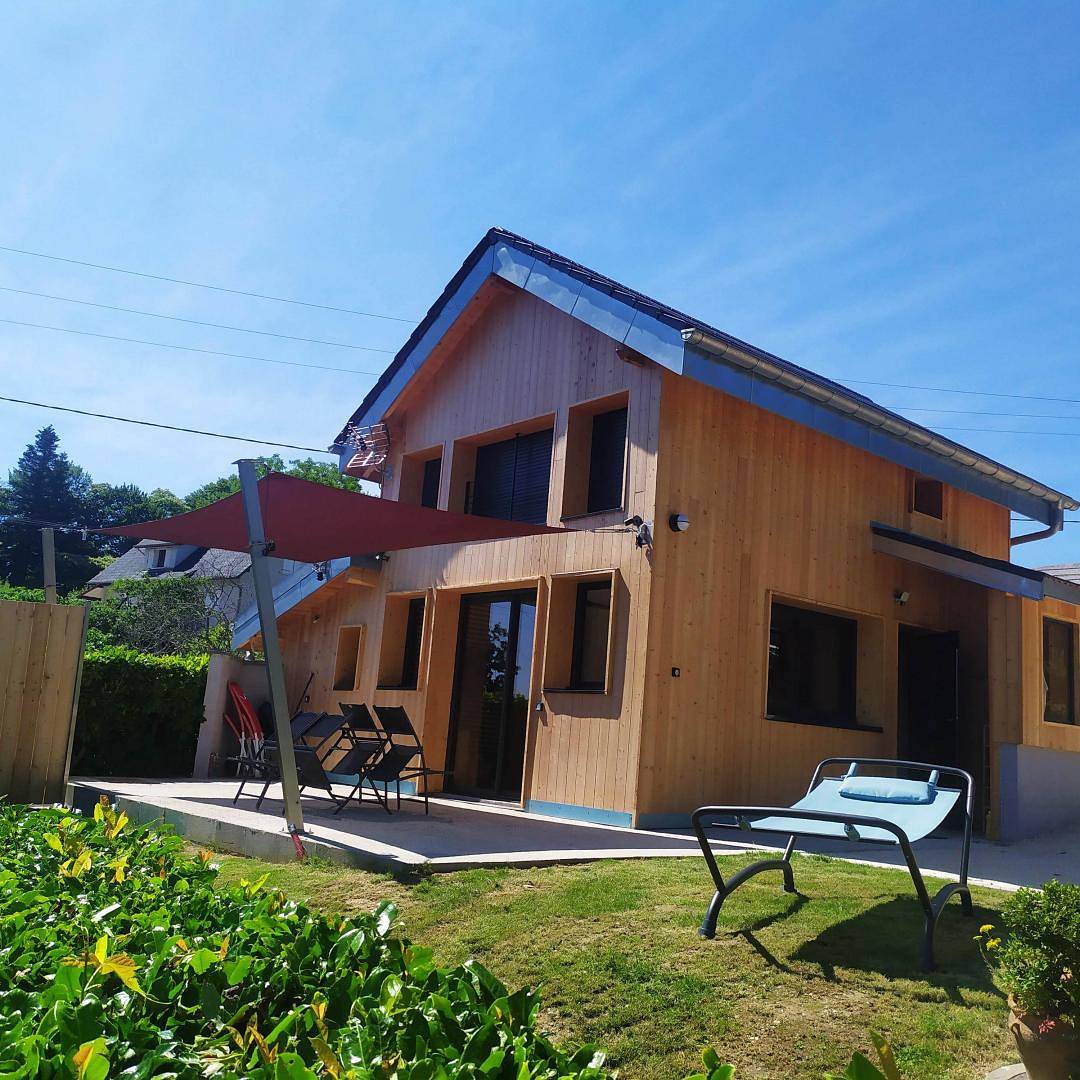 Les Hamacs Du Lac in Saint-Alban-de-Montbel, Région de Chambéry