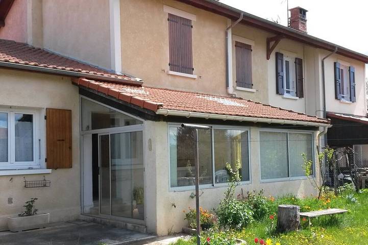 Gîte pour 6 personnes, avec balcon et jardin à Château-Arnoux-Saint-Auban