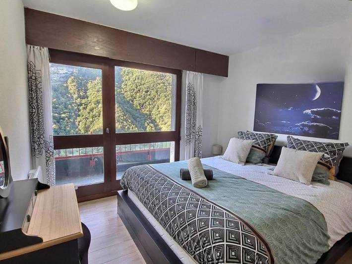 Gîte pour 2 personnes, avec Balcon ainsi que Terrasse et Vue dans Échevis