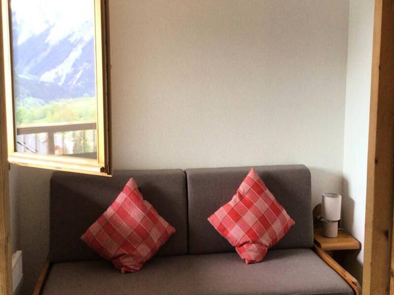 Apartamento entero, Apartamento familiar para 8 personas, vista a la montaña, zona de Sybelles in Saint-Jean-d'Arves, Región de Saint-Jean-de-Maurienne