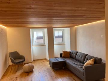 Gîte pour 5 personnes, avec jardin à Conthey