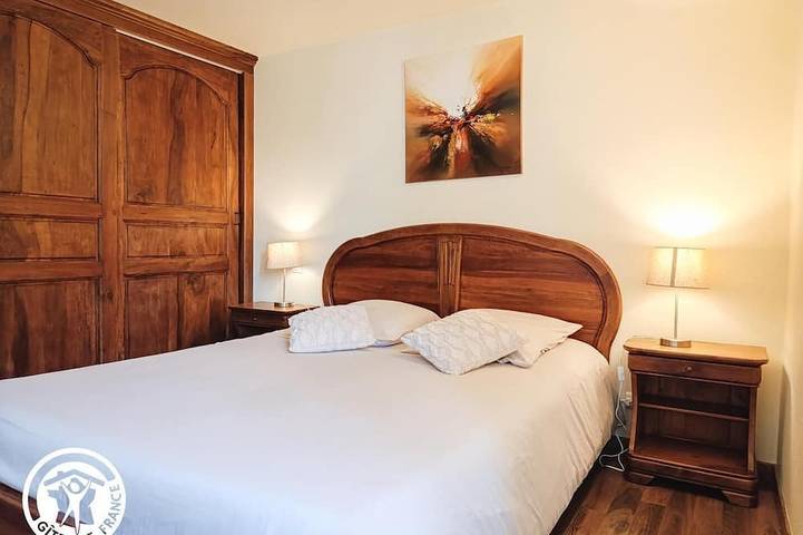 Location de vacances pour 10 personnes, avec jardin à BIO - 2