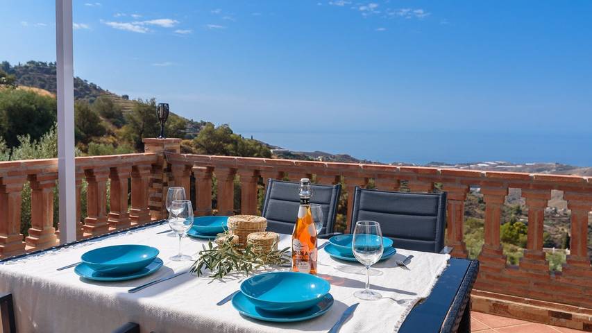 Villa für 5 Personen, mit Balkon/Terrasse und Pool in Torrox - 3