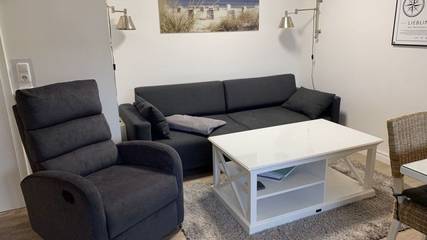 Bungalow für 3 Personen in Büsumer Deichhausen, Dithmarschen, Bild 1