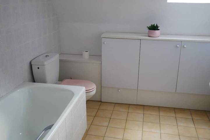 Kleines Auvergne-Haus im Bergdorf in Thiézac, Aurillac und Umgebung