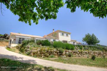 Cottage pour 2 personnes, avec jardin à Calacuccia