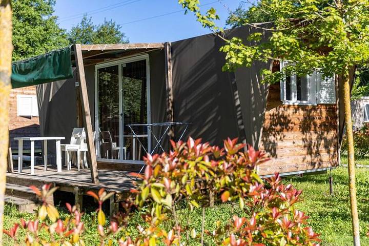 Camping pour 4 personnes, avec piscine et jardin, animaux acceptés dans Lac de Côme - 3