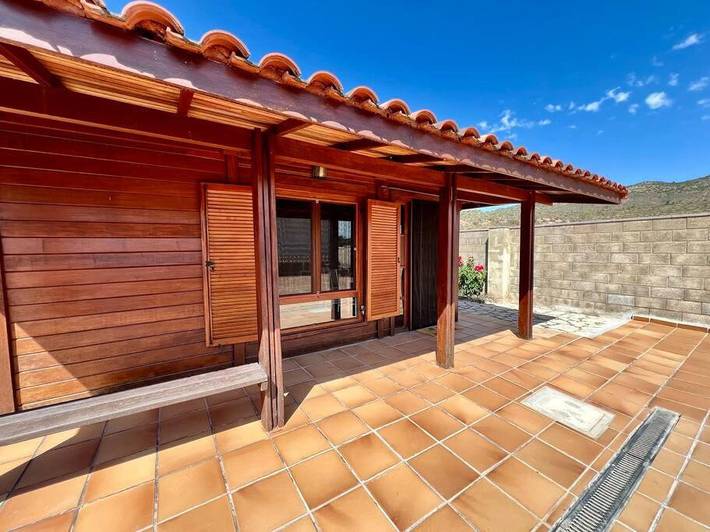 Casa de vacaciones para 6 personas, con Balcón y Terraza además de Jardín y Vistas en Gúdar-Javalambre