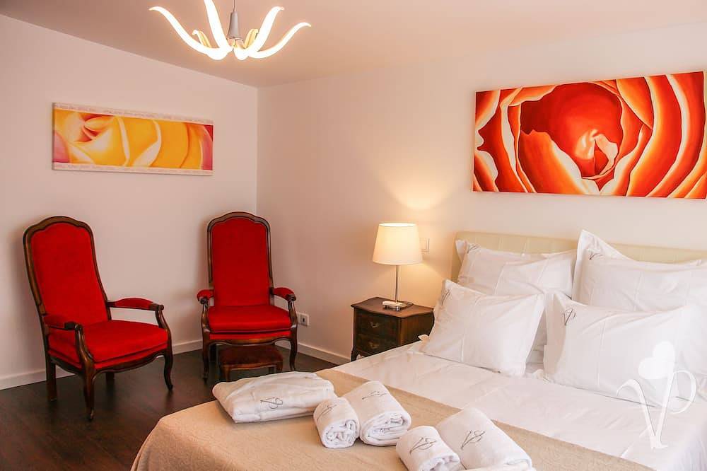 Villa On The Natural Park And Close To Beach, Beautiful Garden And Heated Pool in Faro, Parque Natural da Ria Formosa